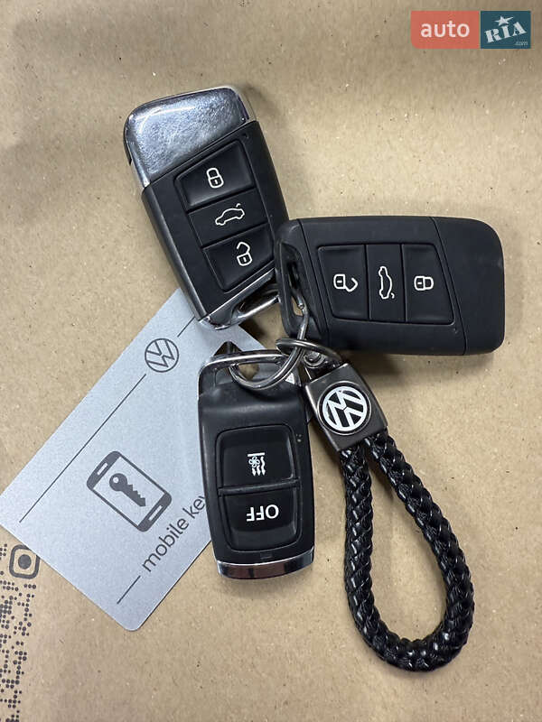 Универсал Volkswagen Passat 2022 в Луцке