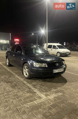 Седан Volkswagen Passat 1997 в Надвірній
