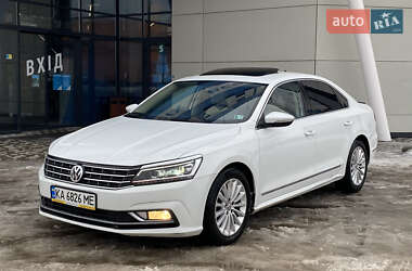Седан Volkswagen Passat 2017 в Киеве