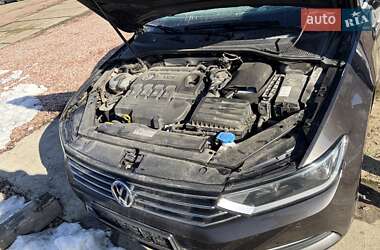 Универсал Volkswagen Passat 2016 в Стрые