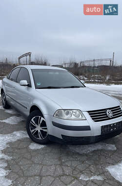 Седан Volkswagen Passat 2003 в Виннице