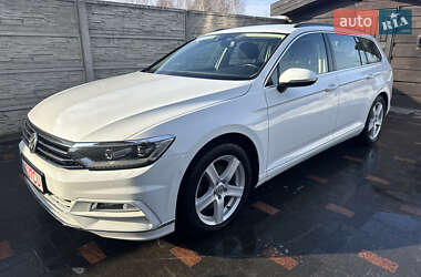 Універсал Volkswagen Passat 2016 в Житомирі
