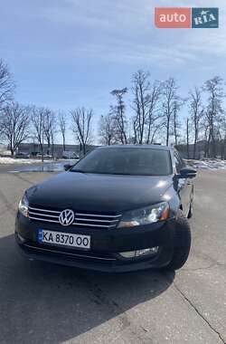 Седан Volkswagen Passat 2012 в Киеве