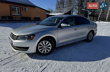 Седан Volkswagen Passat 2013 в Валках