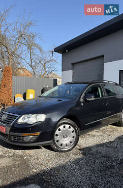 Універсал Volkswagen Passat 2009 в Львові
