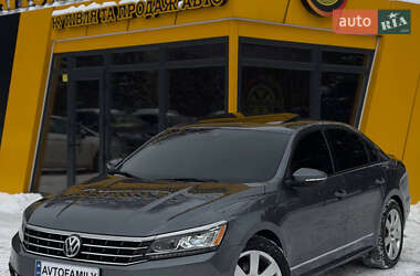 Седан Volkswagen Passat 2017 в Києві