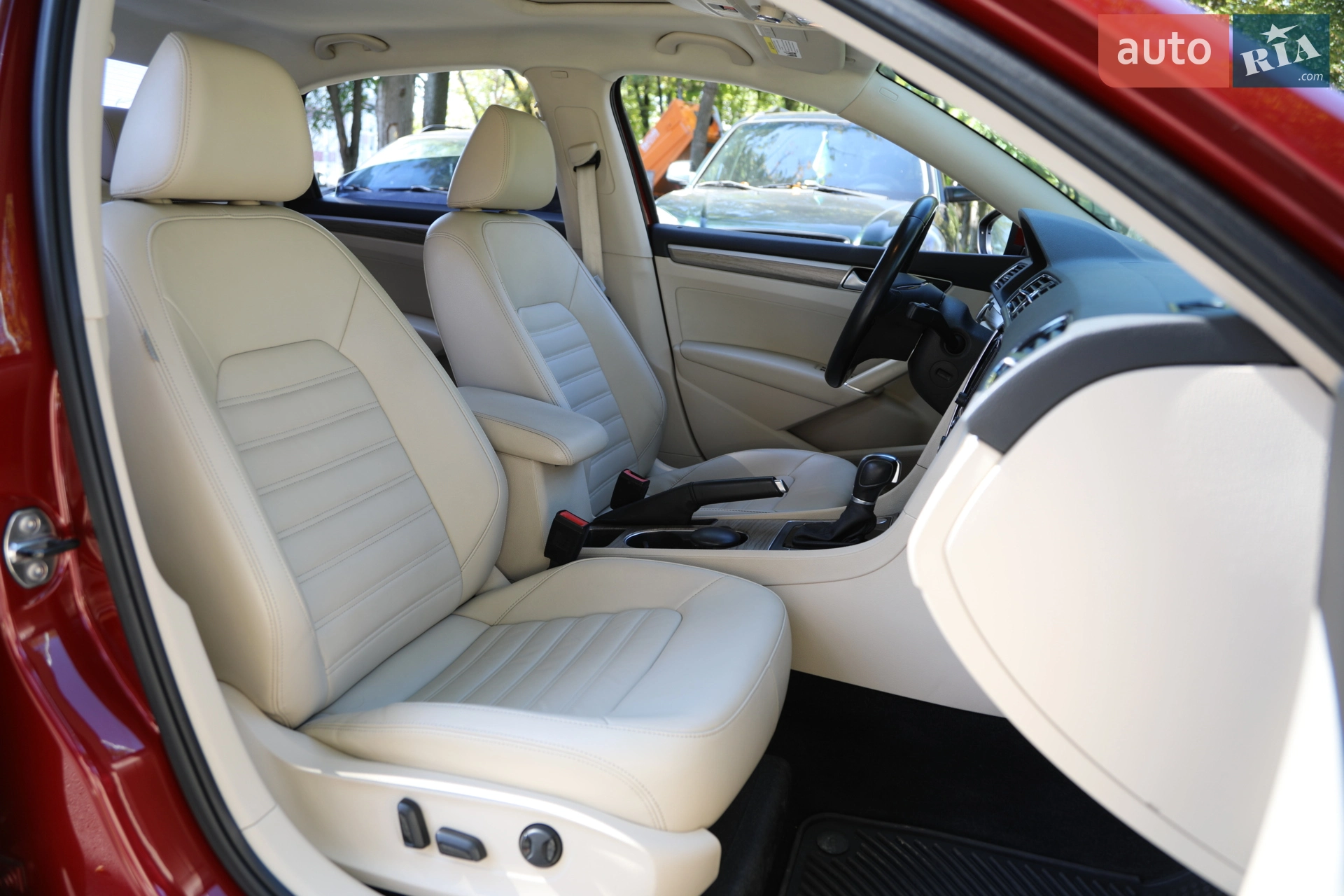 2016 Volkswagen Passat - мініатюра 14