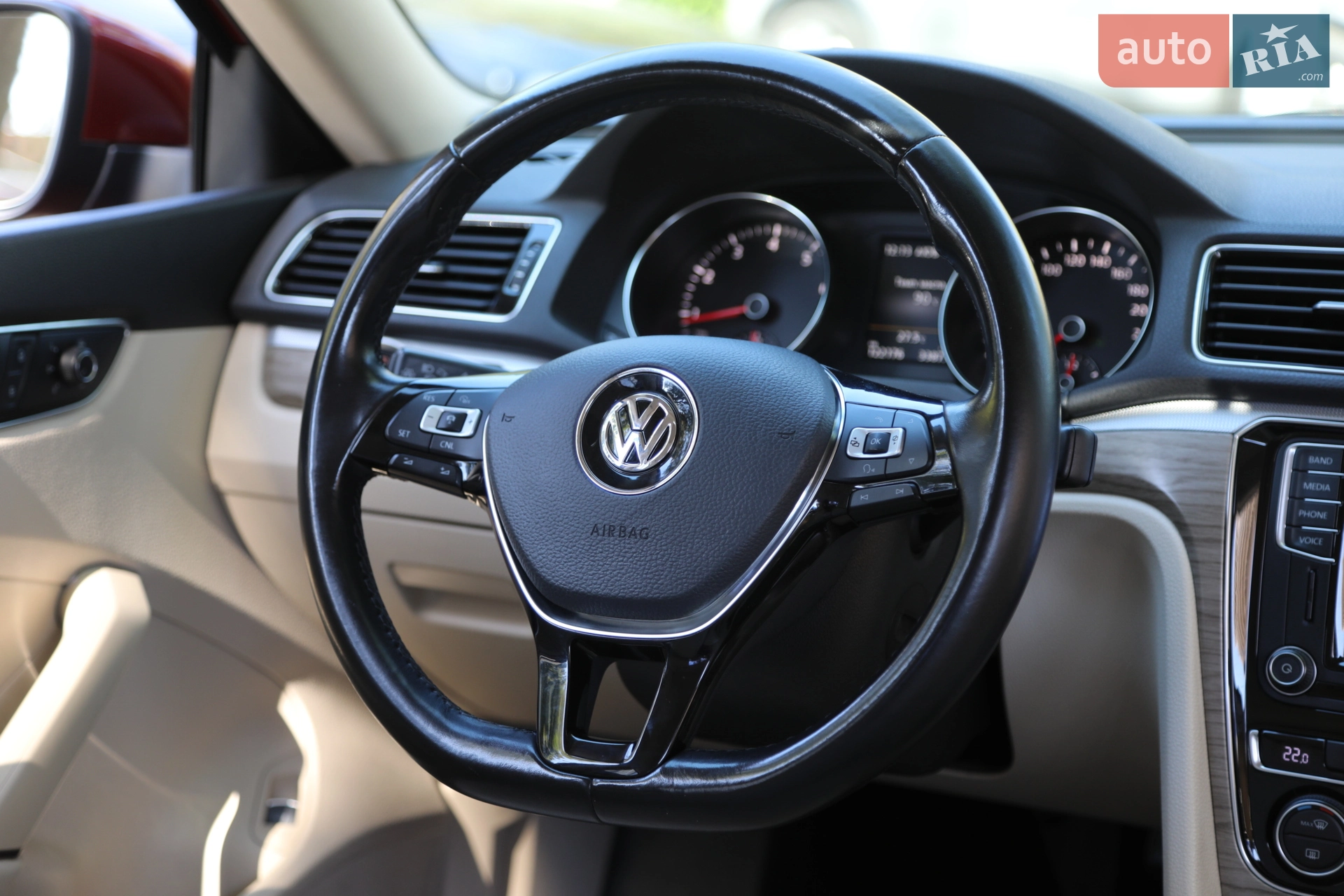 2016 Volkswagen Passat - мініатюра 18