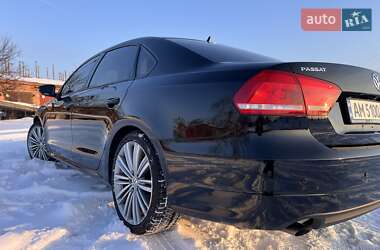Седан Volkswagen Passat 2011 в Глухові