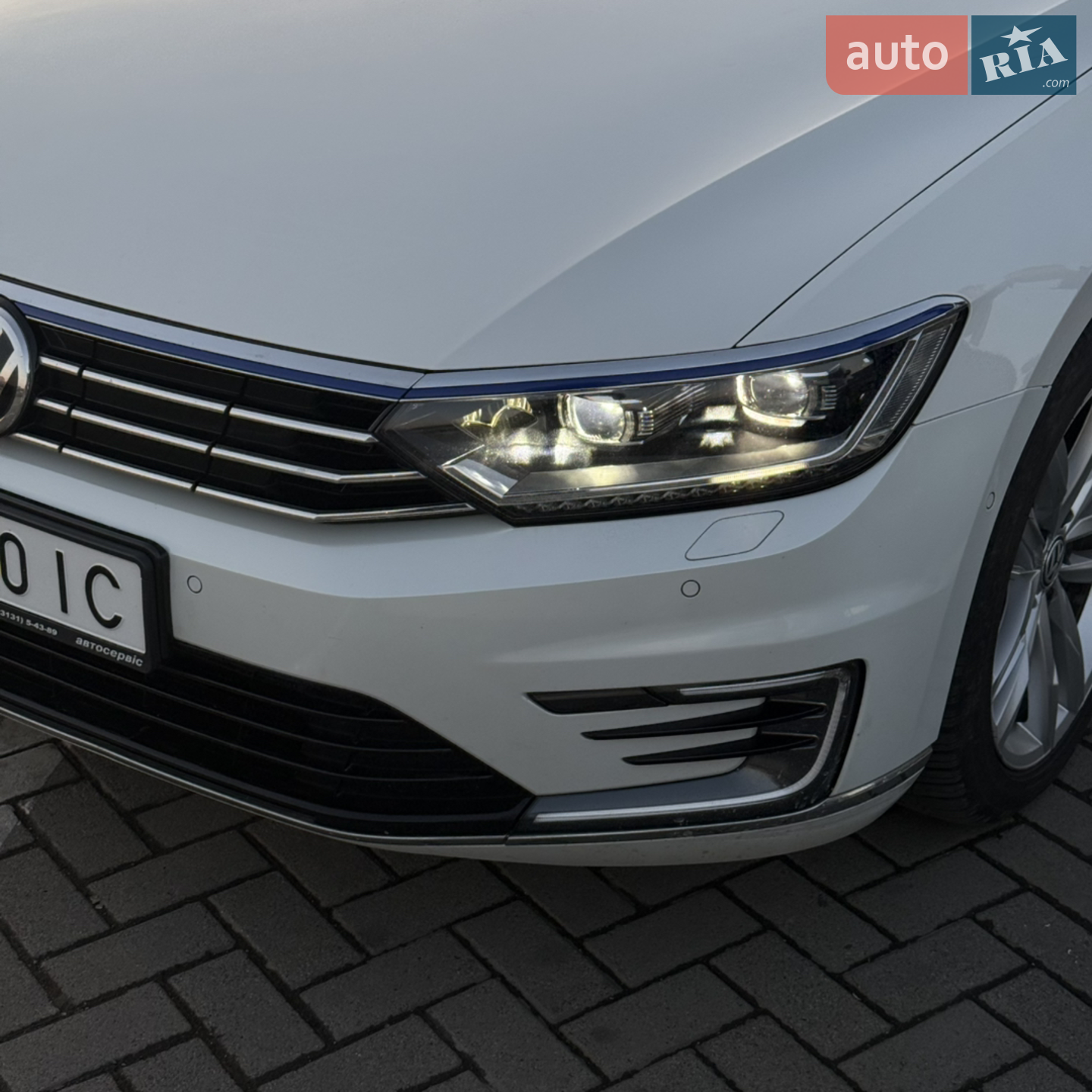 2016 Volkswagen Passat - мініатюра 2