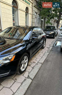 Седан Volkswagen Passat 2012 в Львові