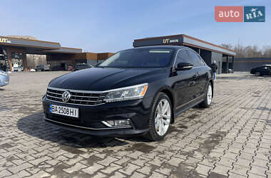 Седан Volkswagen Passat 2016 в Желтых Водах