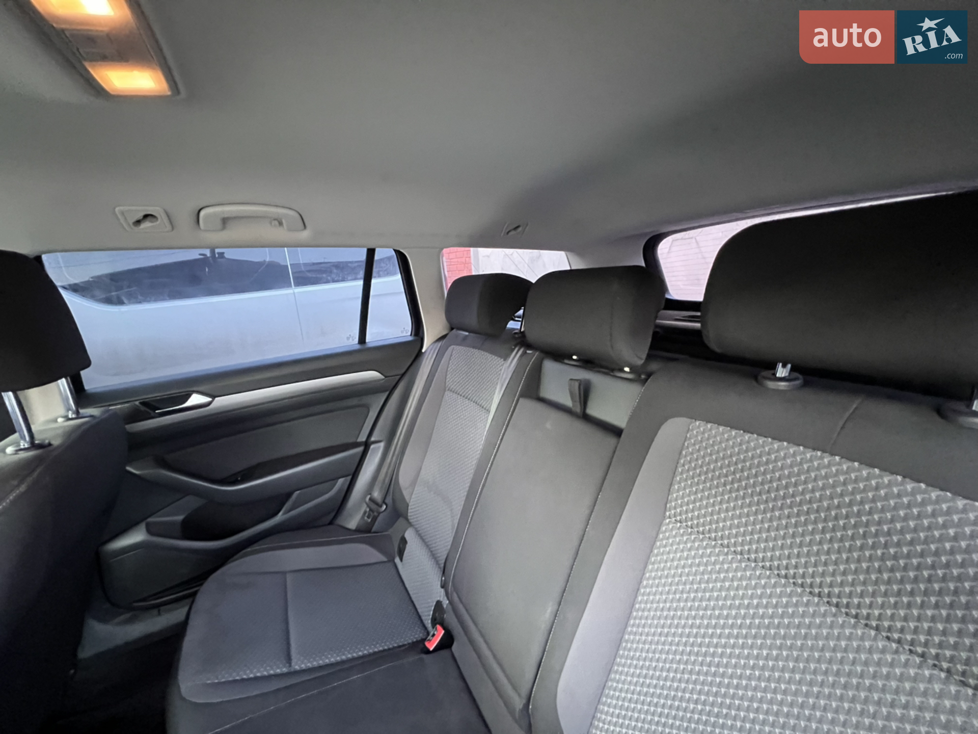 2015 Volkswagen Passat - мініатюра 18