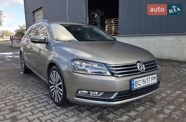 Универсал Volkswagen Passat 2012 в Львове