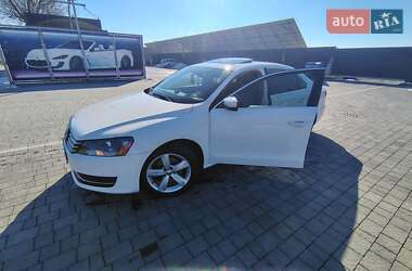 Седан Volkswagen Passat 2012 в Самборе