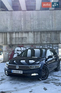Універсал Volkswagen Passat 2016 в Дніпрі