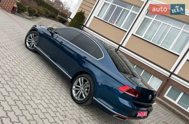 Седан Volkswagen Passat 2020 в Львове
