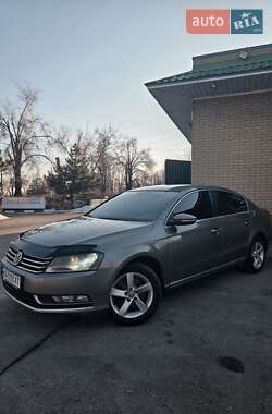 Седан Volkswagen Passat 2011 в Кривом Роге