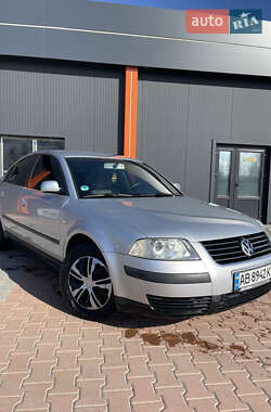 Седан Volkswagen Passat 2001 в Виннице