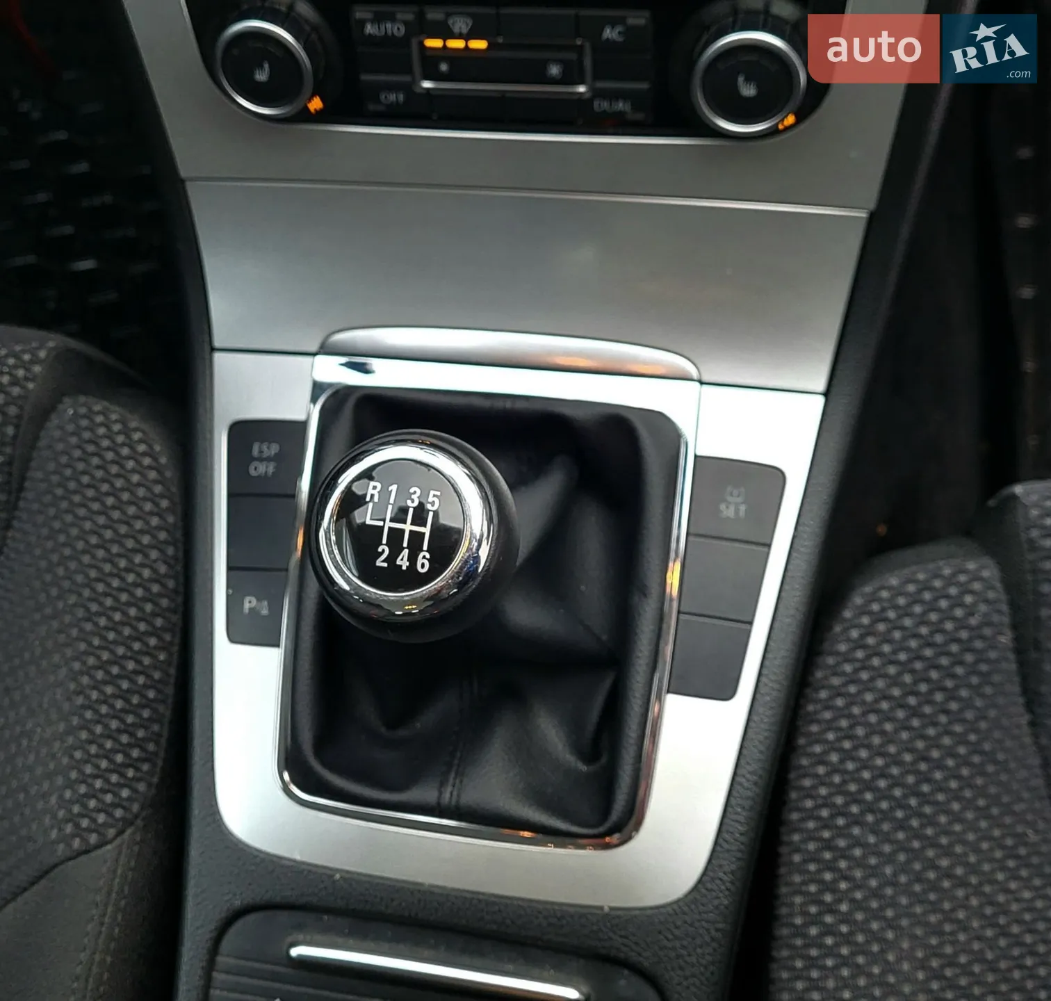 2010 Volkswagen Passat - мініатюра 11