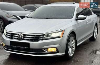 Седан Volkswagen Passat 2016 в Полтаві