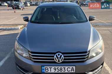 Седан Volkswagen Passat 2012 в Києві