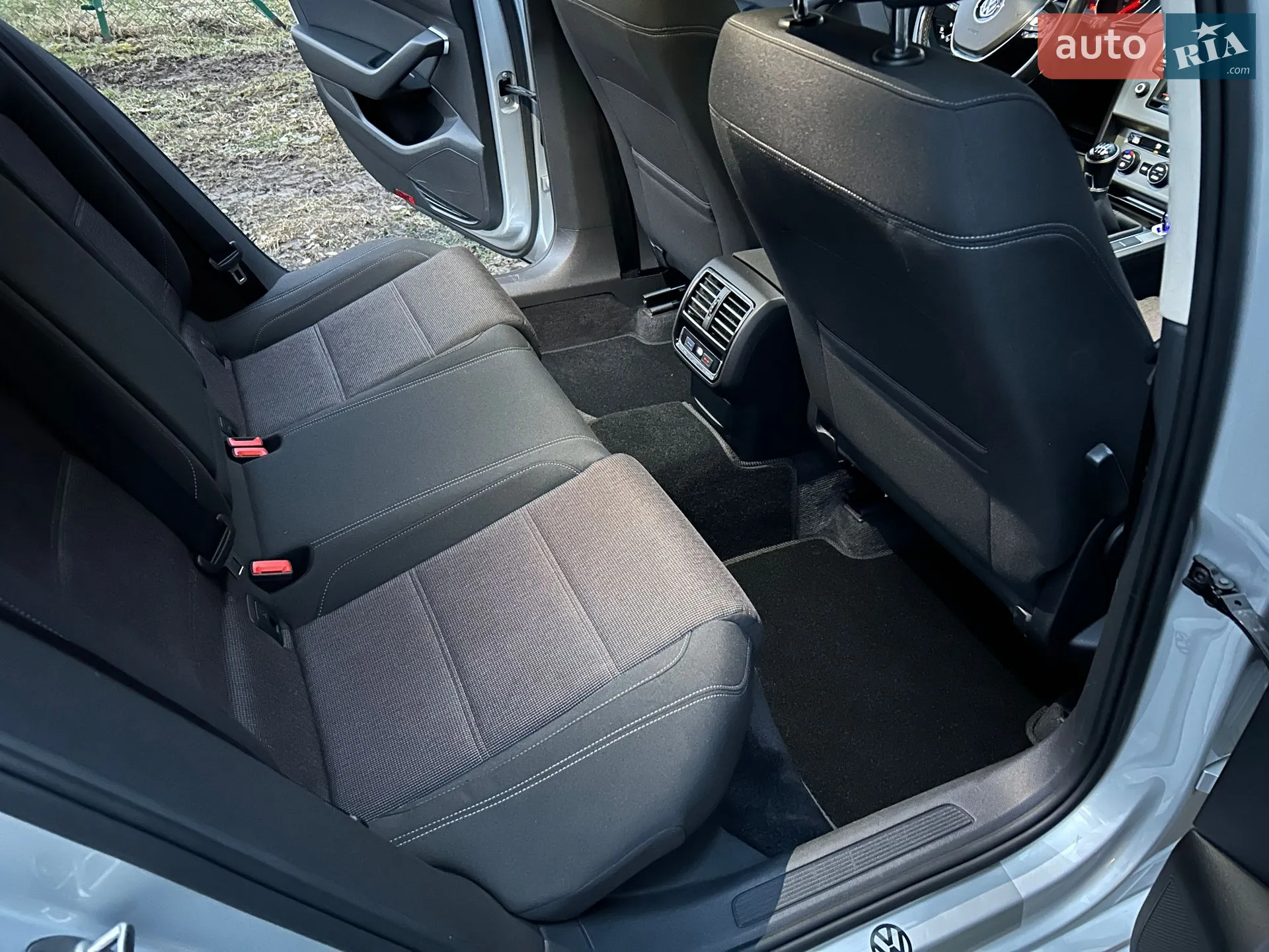 2015 Volkswagen Passat - мініатюра 32
