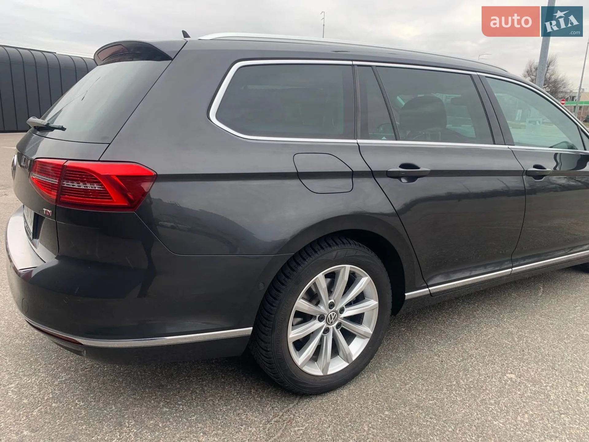 2017 Volkswagen Passat - мініатюра 24