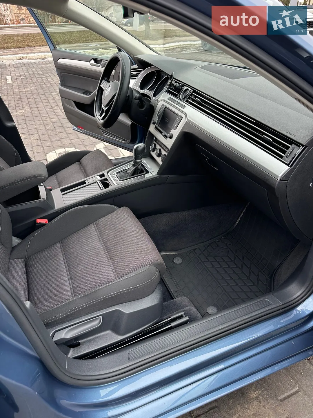 2015 Volkswagen Passat - мініатюра 31