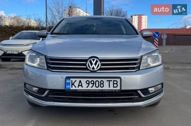 Седан Volkswagen Passat 2013 в Києві