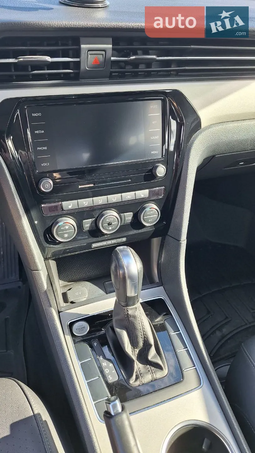 2021 Volkswagen Passat - мініатюра 17