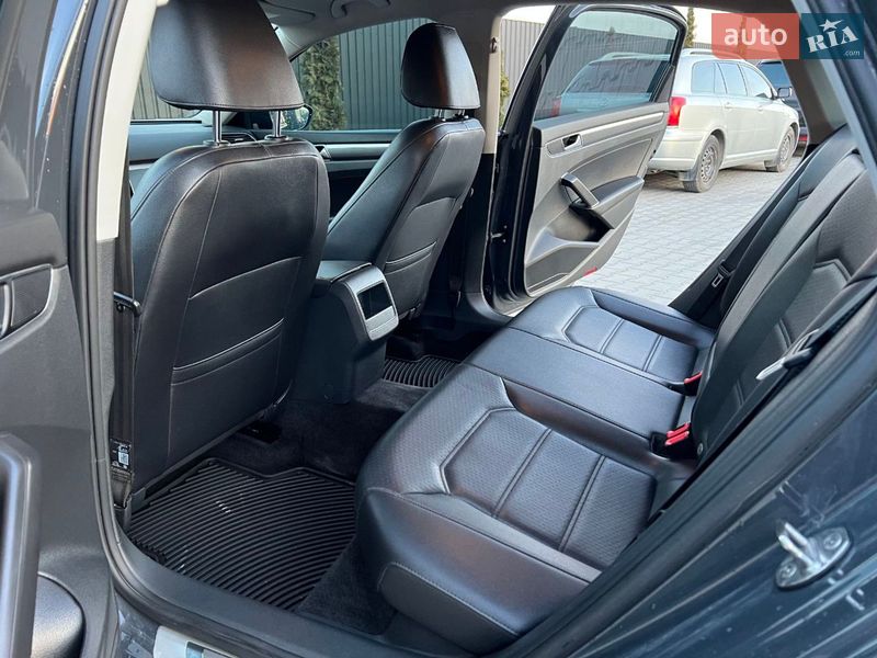 Седан Volkswagen Passat 2018 в Тернополе