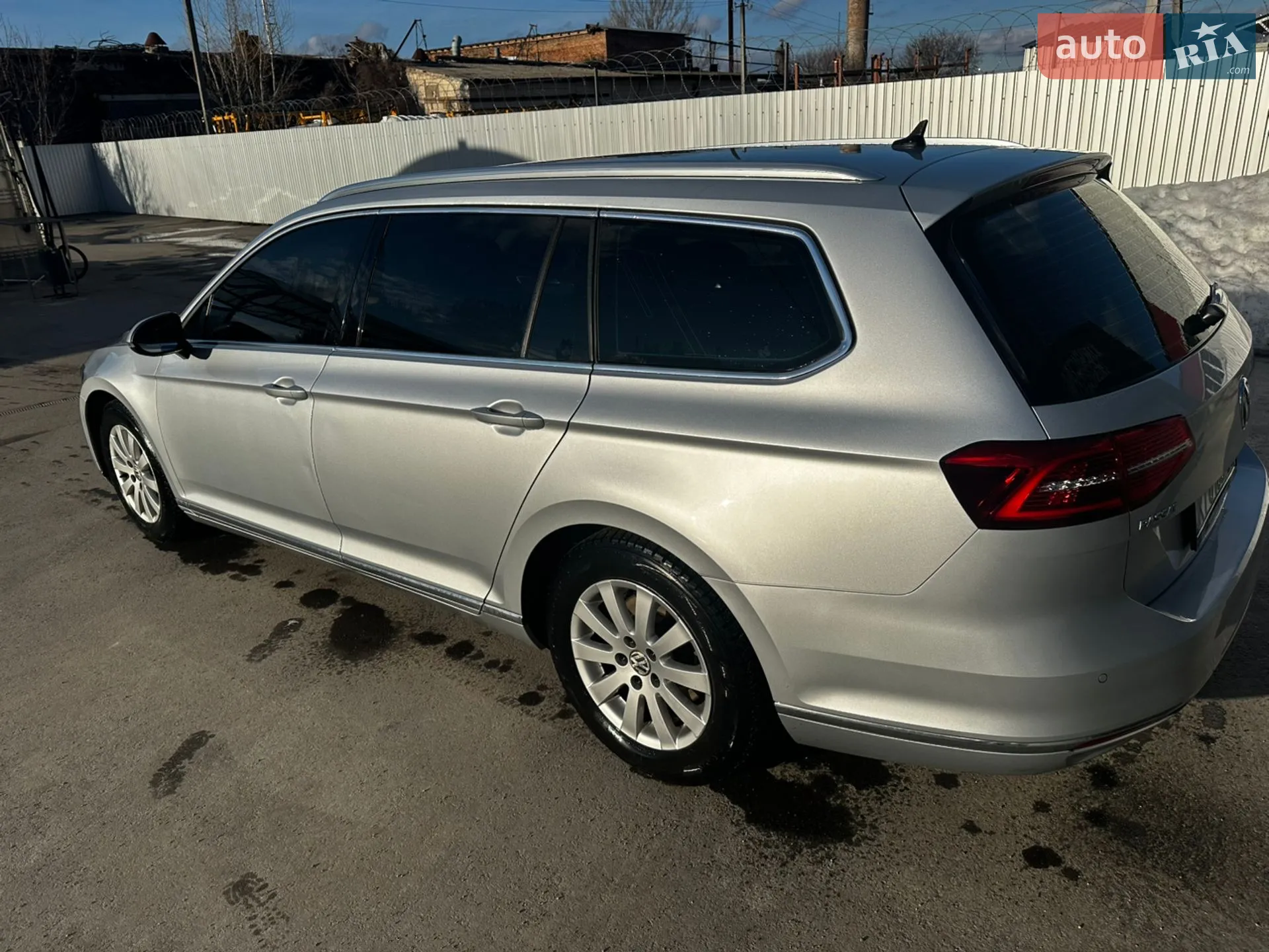 2016 Volkswagen Passat - мініатюра 4