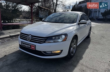 Седан Volkswagen Passat 2015 в Києві