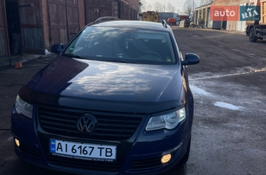 Универсал Volkswagen Passat 2009 в Коростене