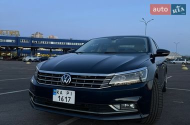 Седан Volkswagen Passat 2017 в Киеве