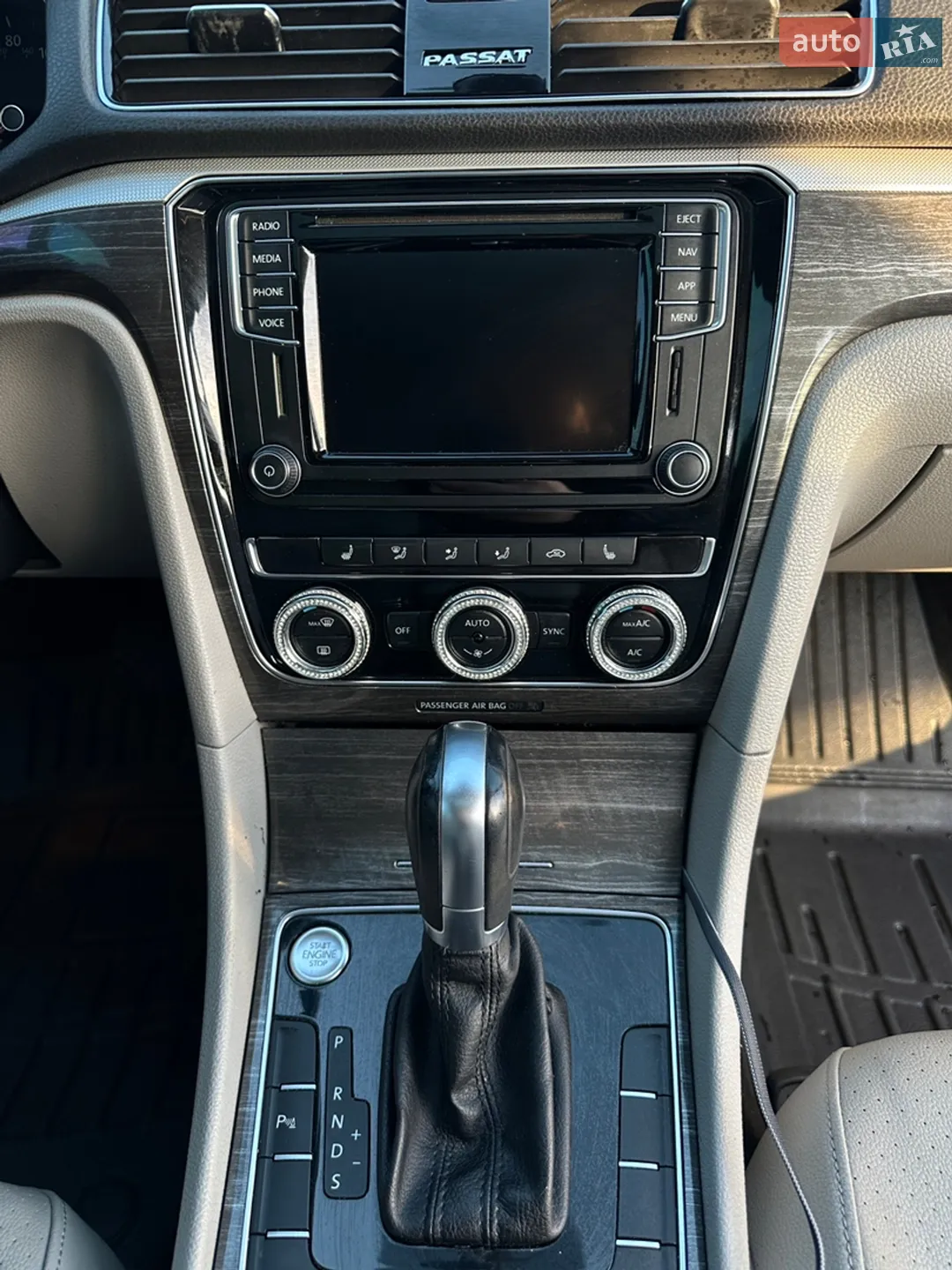 2017 Volkswagen Passat - мініатюра 17