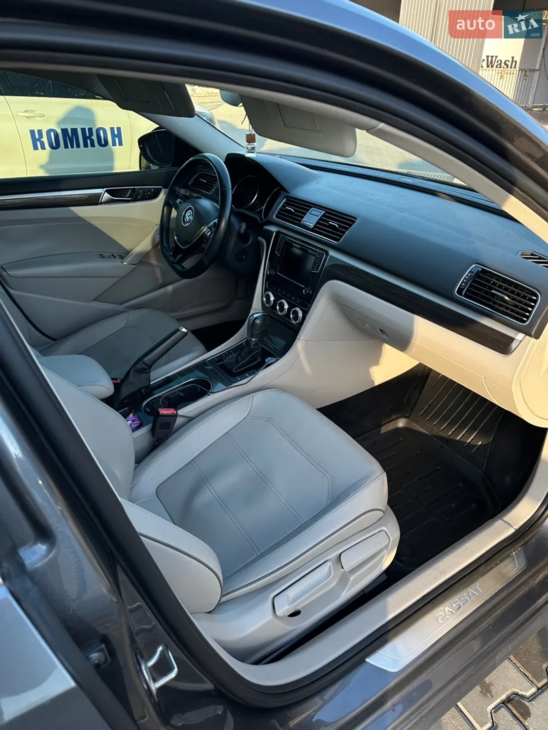 2017 Volkswagen Passat - мініатюра 28