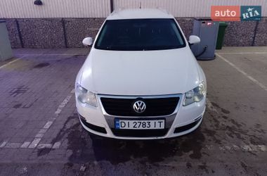 Универсал Volkswagen Passat 2010 в Киеве