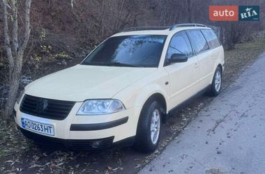 Универсал Volkswagen Passat 1998 в Рахове
