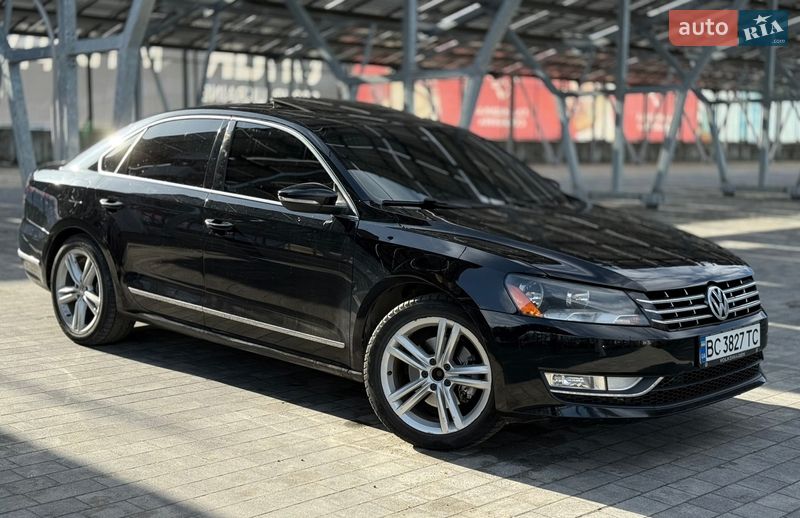 Седан Volkswagen Passat 2012 в Львове