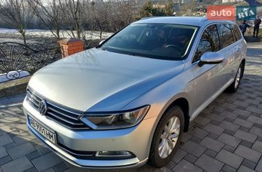 Універсал Volkswagen Passat 2015 в Липовці