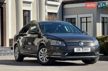 Седан Volkswagen Passat 2013 в Стрию