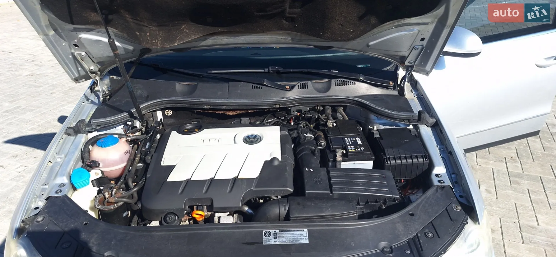 2010 Volkswagen Passat - мініатюра 24
