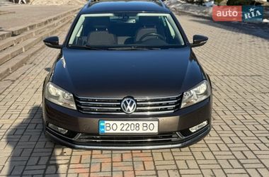 Універсал Volkswagen Passat 2012 в Тернополі