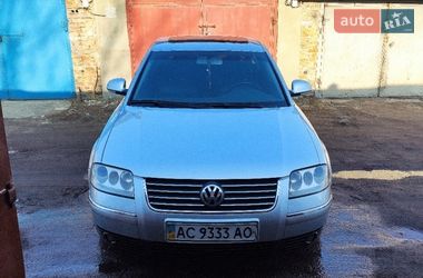 Седан Volkswagen Passat 2004 в Нововолынске