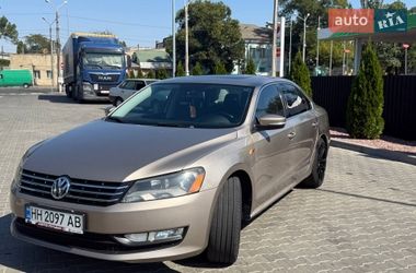 Седан Volkswagen Passat 2014 в Одесі