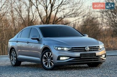 Седан Volkswagen Passat 2020 в Дрогобыче
