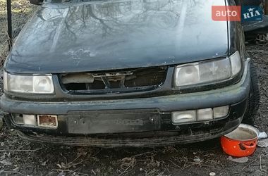 Универсал Volkswagen Passat 1994 в Почаеве