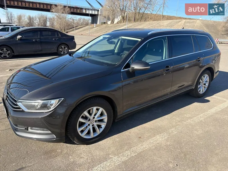 Volkswagen Passat 2019 VIN WVWZZZ3CZKE057746 фото оголошення 44 з 82